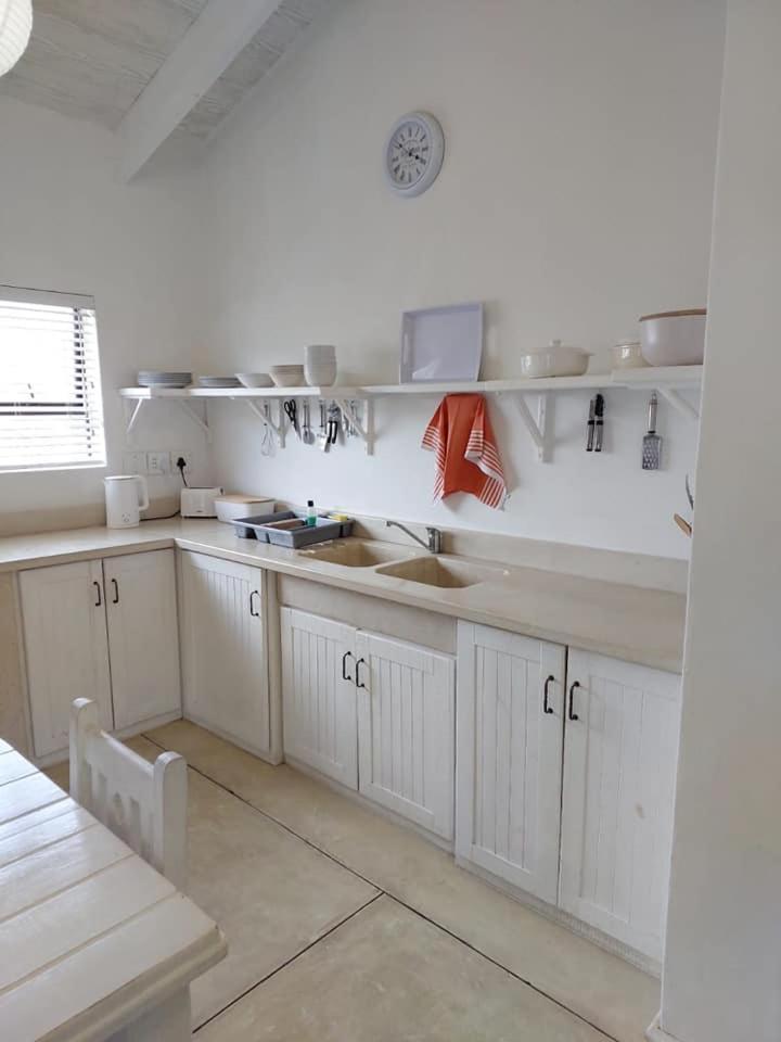 Osler Place Self-Catering Стилбай Екстериор снимка