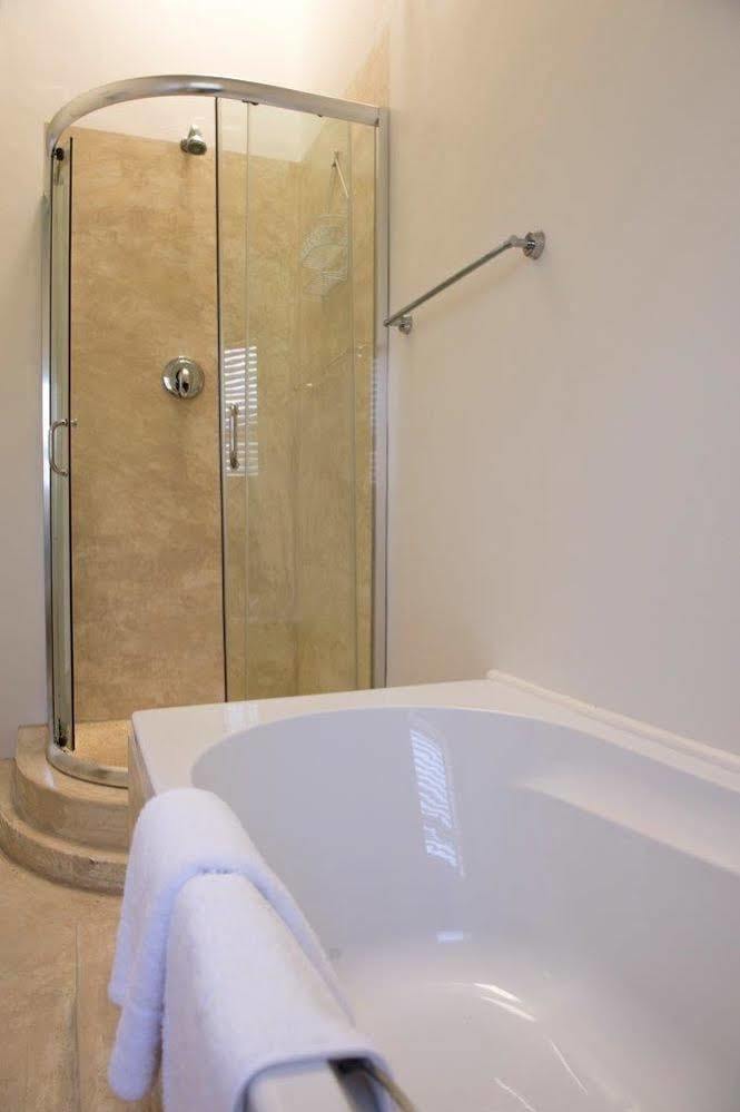 Osler Place Self-Catering Стилбай Екстериор снимка